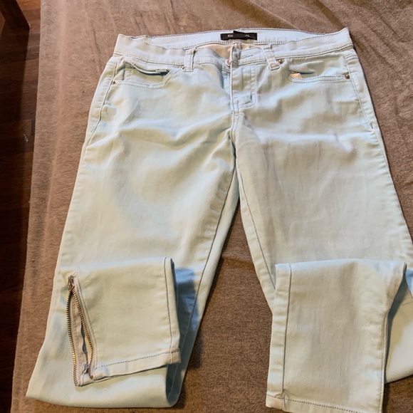 Light blue Forever 21 jeans - Picture 1 of 1